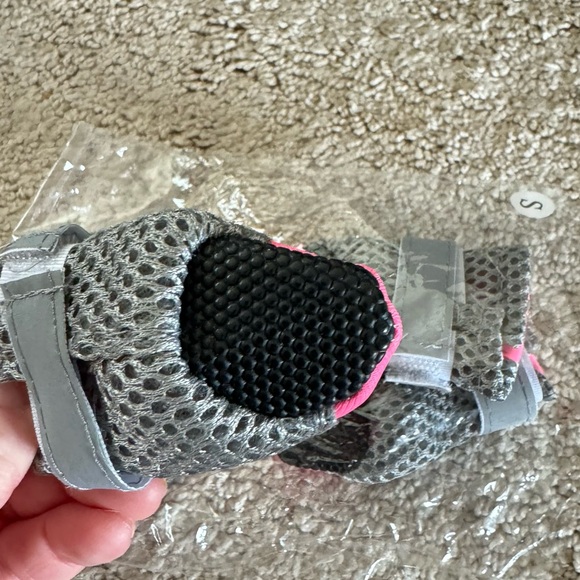 Dog booties - Picture 1 of 2